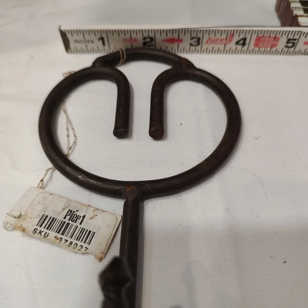 Pier One Wrought Iron Wall Mount HOOK Keys Plants Indoor‎ Outdoor